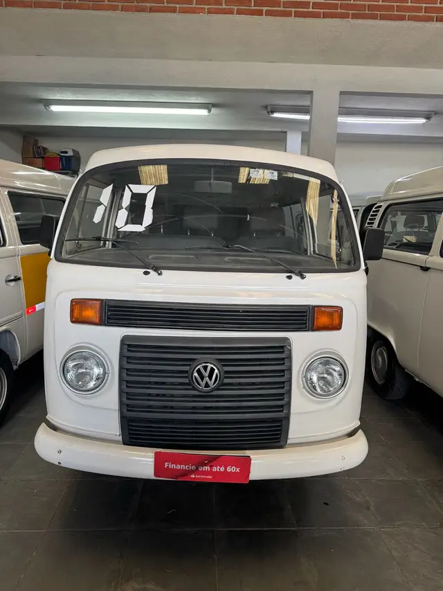 Carro Volkswagen Kombi 2010 Lotação 1.4 (Flex)