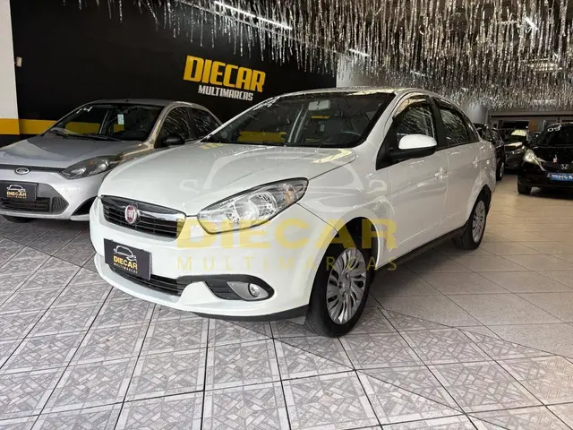 Carro Fiat Grand Siena 2014 Evo Attractive 1.4 8V (Flex)