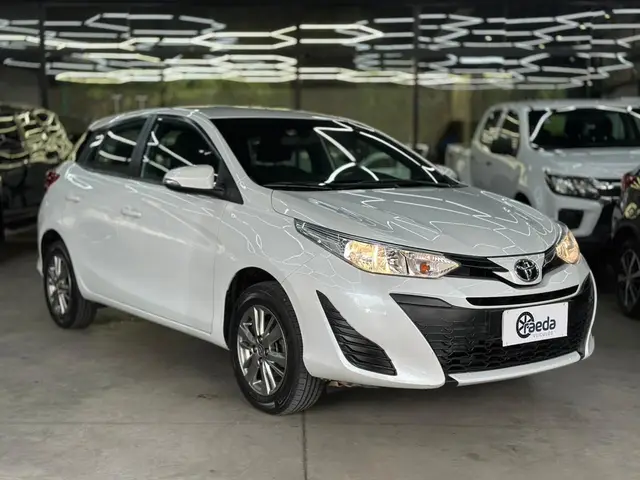 Carro Toyota Yaris 2021 1.5 XL Plus Connect CVT (Flex)
