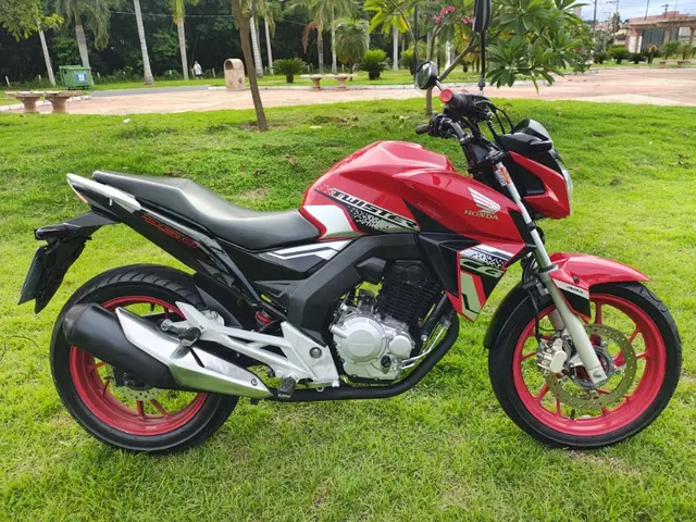 Moto Honda CB 250F Twister 2021 (CBS)