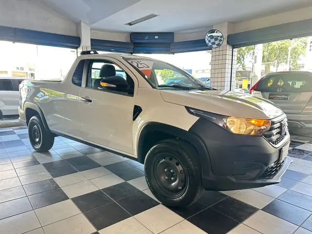 Carro Fiat Strada 2025 Endurance 1.3 Flex 8V CS