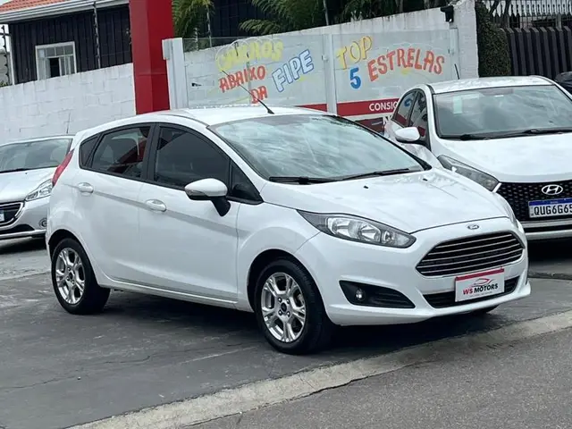 Carro Ford Fiesta Hatch 2016 1.6 (Flex)
