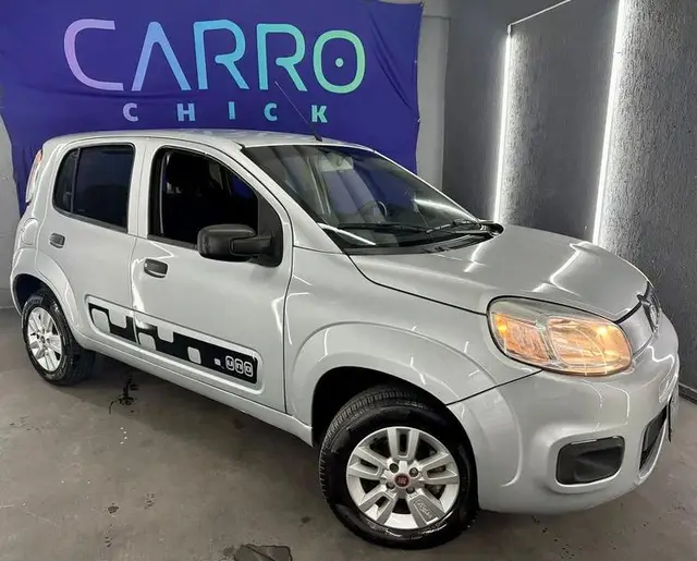 Carro Fiat Uno 2015 Attractive 1.0 8V (Flex) 4p