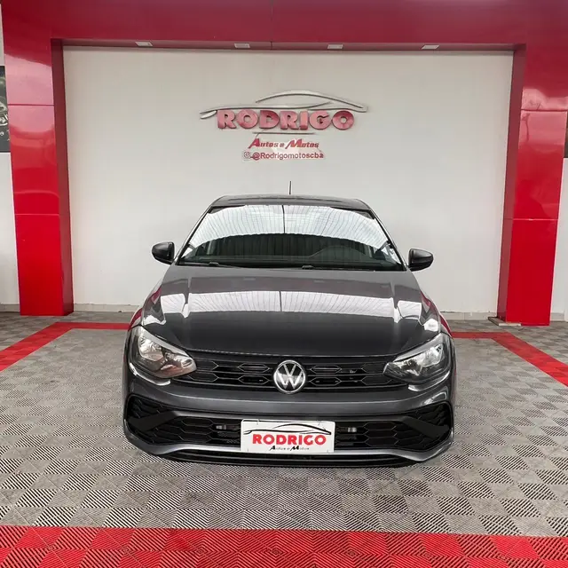 Carro Volkswagen Polo 2023 Track 1.0 Flex 12V 5p