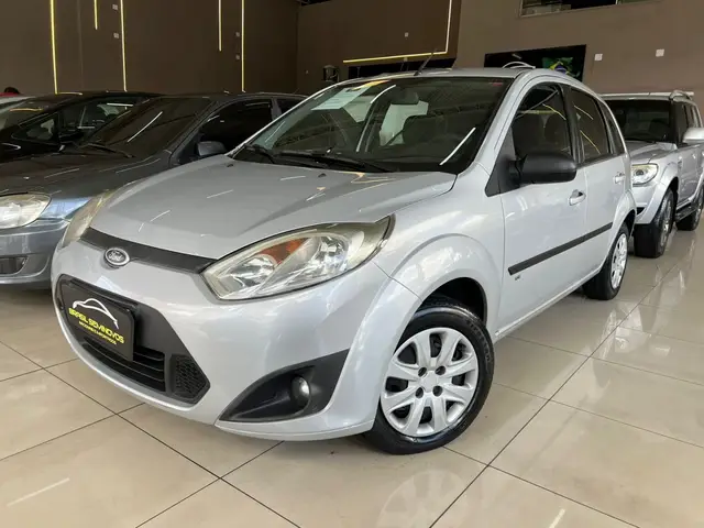 Carro Ford Fiesta Hatch 2014 SE 1.0 RoCam (Flex)