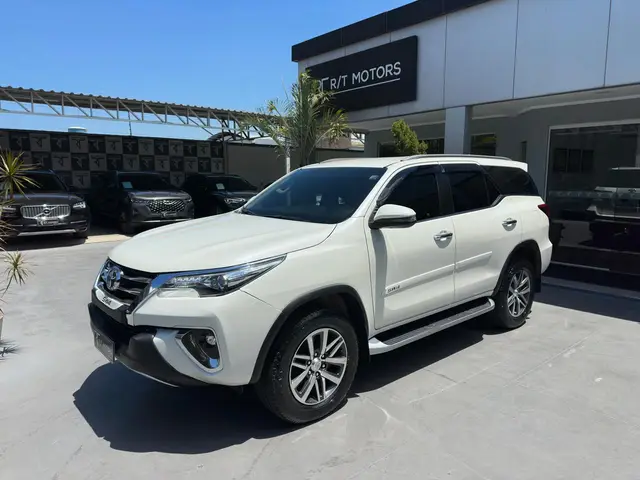 Carro Toyota SW4 2019 2.8 TDI SRX 5L 4x4 (Aut)