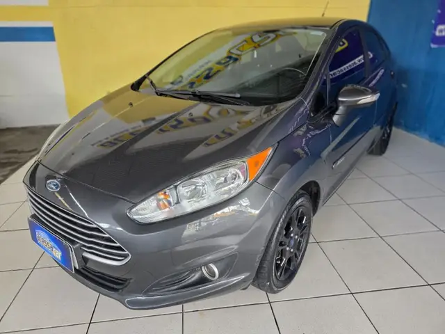 Carro Ford New Fiesta Sedan 2015 1.6 SE PowerShift (Flex)