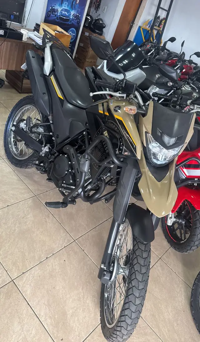 Moto Yamaha XTZ 250 Lander 2023 ABS