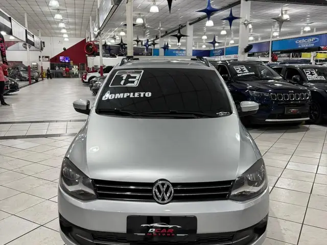 Carro Volkswagen SpaceFox 2013 1.6 8V Trend (Flex)