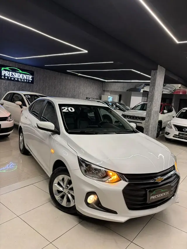 Carro Chevrolet Onix Plus 2020 1.0 LTZ Turbo Flex (Aut)