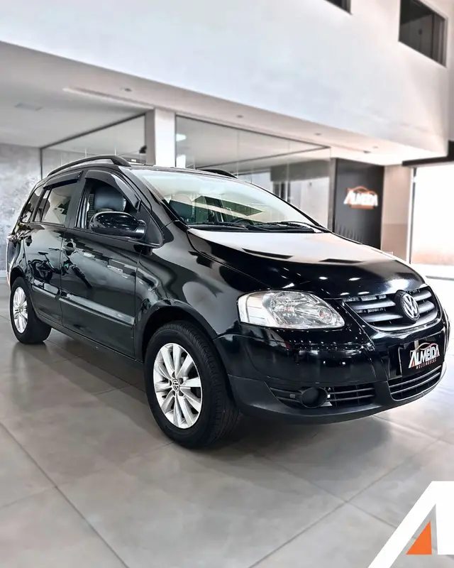Carro Volkswagen SpaceFox 2010 Trend 1.6 8V (Flex)