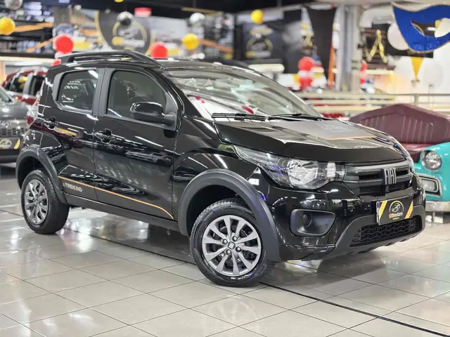 Carro Fiat Mobi 2023 Trekking 1.0 (Flex)