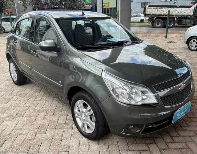 Carro Chevrolet Agile 2011 LTZ 1.4 8V (Flex)