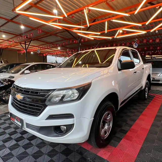 Carro Chevrolet S10 Cabine Simples 2020 S10 2.8 CTDi Cabine Simples LS 4WD
