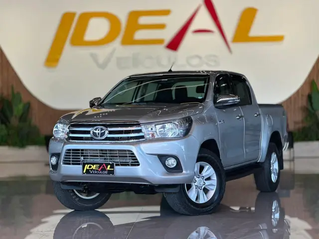 Carro Toyota Hilux Cabine Dupla 2018 Hilux 2.8 TDI SRV CD 4x4 (Aut)