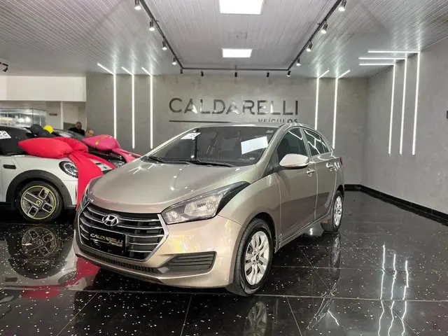 Carro Hyundai HB20S 2018 1.0 Comfort Plus (Flex)