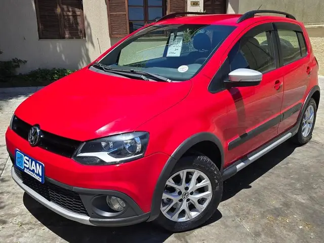 Carro Volkswagen CrossFox 2014 I-Motion 1.6 VHT (Flex)