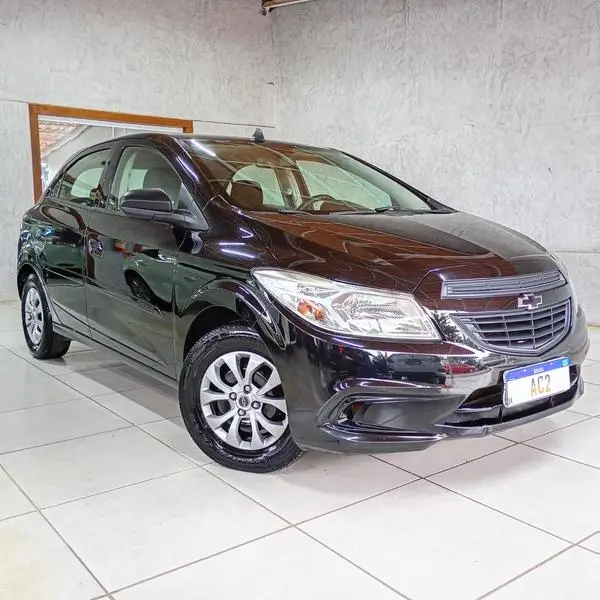 Carro Chevrolet Onix 2018 1.0 Joy SPE/4