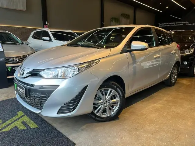Carro Toyota Yaris 2020 1.5 XL Plus Connect CVT (Flex)