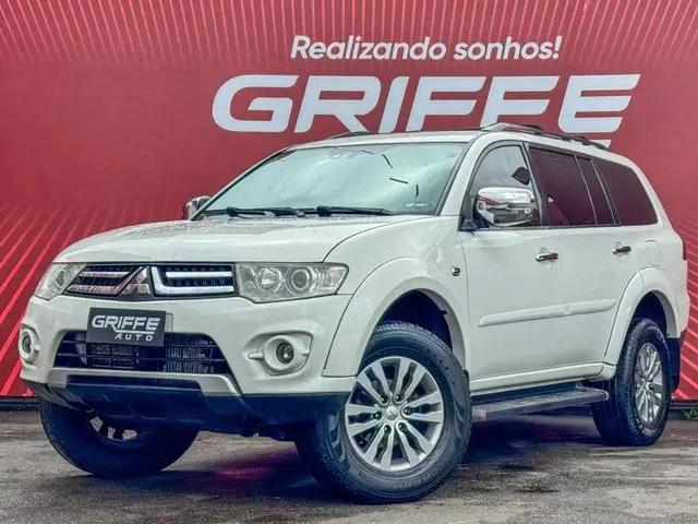 Carro Mitsubishi Pajero Dakar 2015 3.2 HPE 4WD (Aut)