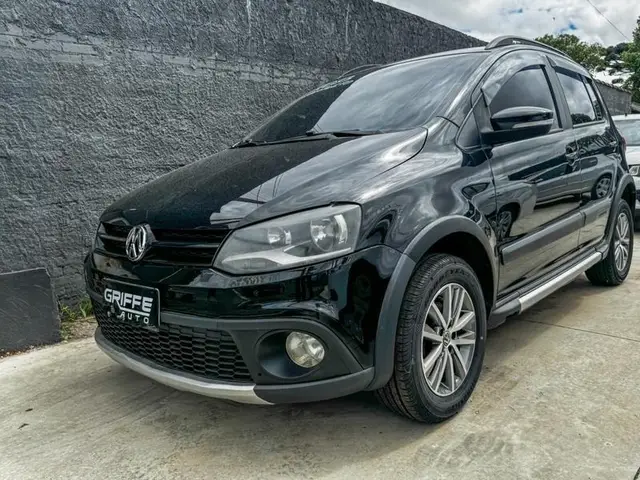 Carro Volkswagen CrossFox 2013 1.6 VHT (Flex)