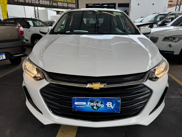 Carro Chevrolet Onix 2023 LT 1.0 Turbo