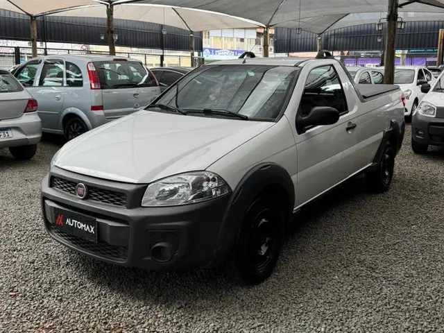 Carro Fiat Strada 2015 Working 1.4 (Flex)