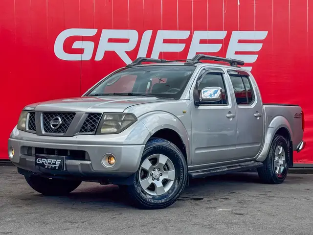 Carro Nissan Frontier 2011 LE 4x4 2.5 16V (cab. dupla) (aut)