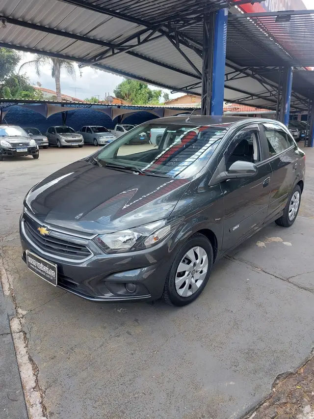 Carro Chevrolet Onix 2018 1.4 LT SPE/4 (Aut)