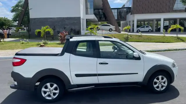 Carro Fiat Toro 2021 Endurance 1.8 MT5 FLEX 4P