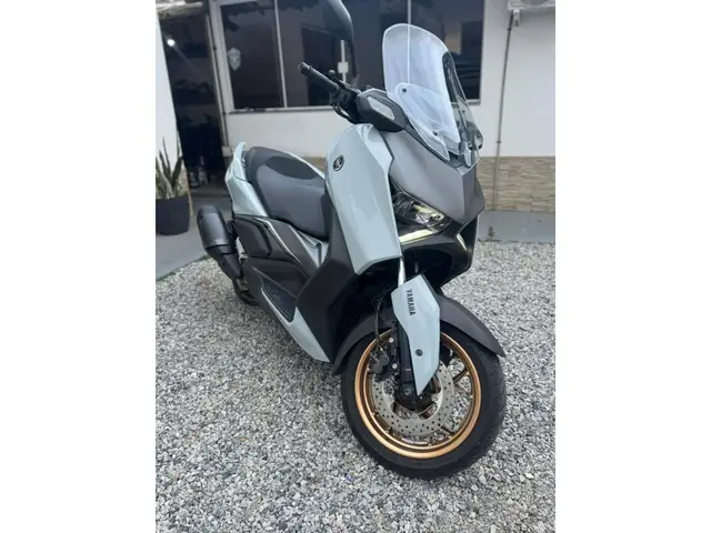Moto Yamaha XMax 2026 300 Connected