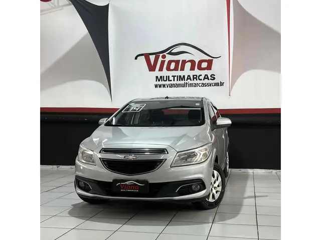 Carro Chevrolet Onix 2014 1.0 LT SPE/4