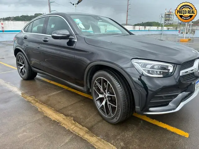 Carro Mercedes-Benz GLC 300  2023 Coupe 4MATIC 2.0 TB 16V Aut.