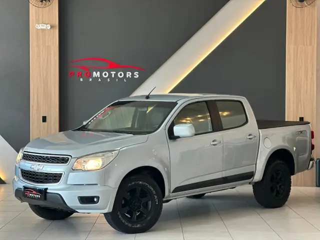 Carro Chevrolet S10 Cabine Dupla 2013 S10 2.8 CTDI LS 4WD (Cabine Dupla)