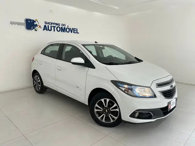 Carro Chevrolet Onix 2015 1.4 LTZ SPE/4 (Aut)