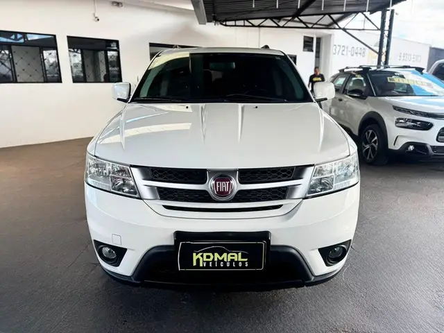 Carro Fiat Freemont 2015 2.4 16V Precision (Aut)