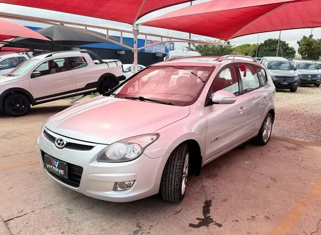 Carro Hyundai i30 CW 2011 2.0i GLS