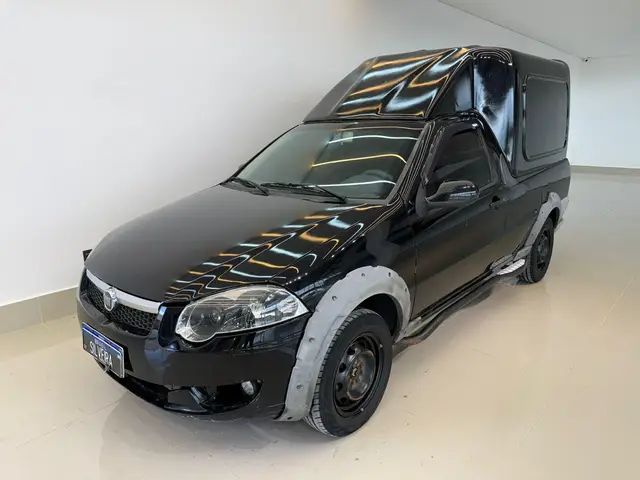 Carro Fiat Strada 2013 Trekking 1.6 16V (Flex)