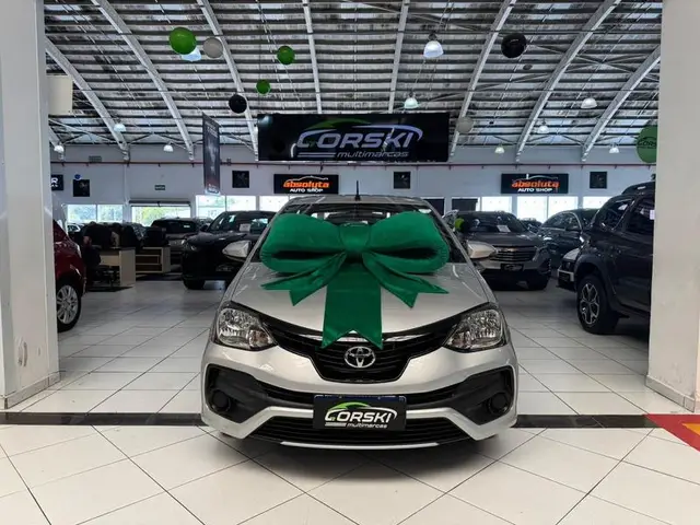 Carro Toyota Etios 2019 X Plus 1.5 (Flex)