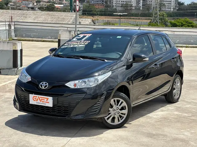 Carro Toyota Yaris 2021 1.5 XL Plus Connect CVT (Flex)