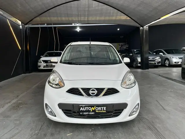 Carro Nissan March 2016 1.0 12V SV (Flex)