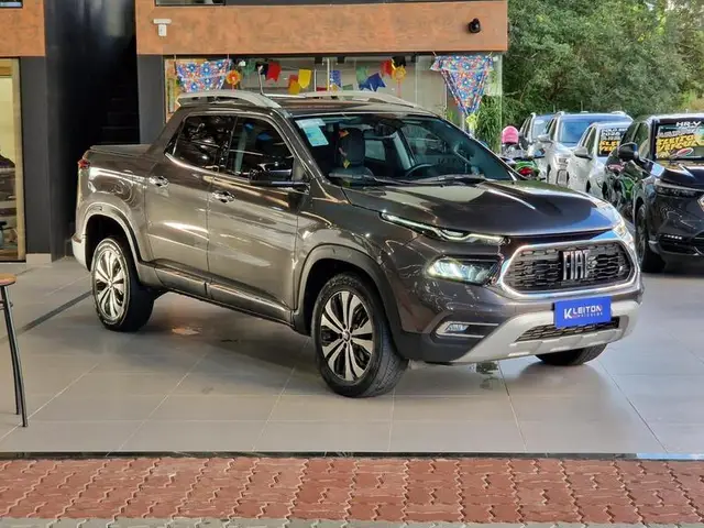 Carro Fiat Toro 2025 Volcano 2.0