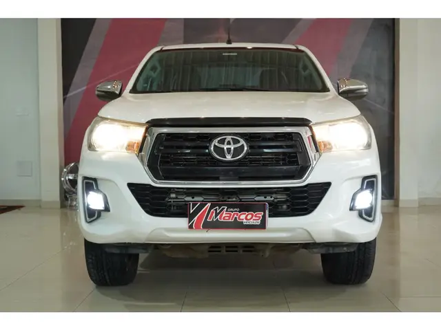 Carro Toyota Hilux Cabine Dupla 2019 Hilux 2.8 16v TDI SRV CD 4x4 (Aut)