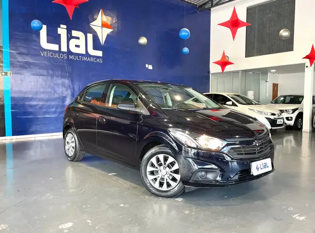 Carro Chevrolet Onix 2021 1.0 (Flex)