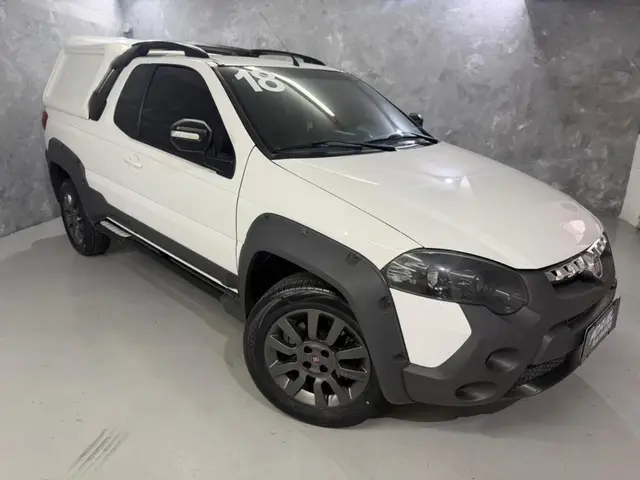 Carro Fiat Strada 2018 Adventure 1.8 16V (Flex) (Cabine Estendida)