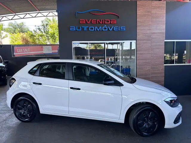 Carro Volkswagen Polo 2024 Track 1.0 Flex 12V 5p