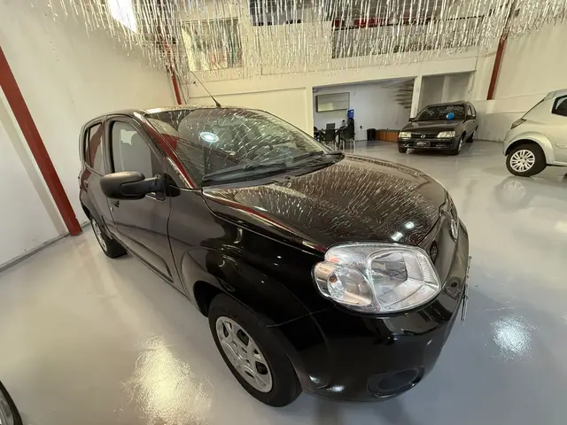 Carro Fiat Uno 2014 Vivace College 1.0 8V (Flex) 4p