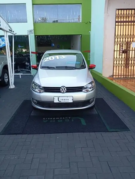Carro Volkswagen Fox 2013 1.0 VHT (Flex) 4p
