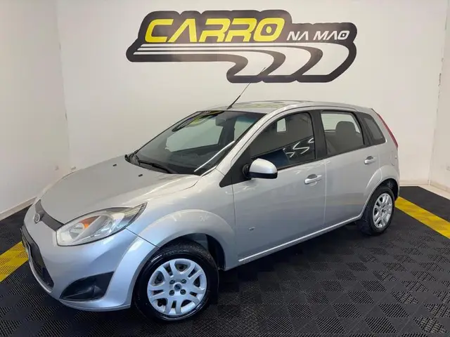 Carro Ford Fiesta Hatch 2014 SE Plus 1.0 RoCam (Flex)