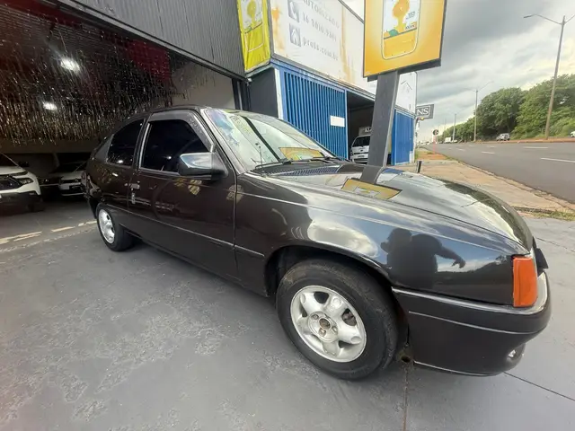 Carro Chevrolet Kadett 1997 Hatch GL 1.8 EFi